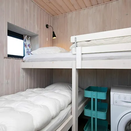 Feriehus 5 Person In Vaeggerlose *