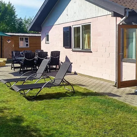 5 Person In Vaeggerlose Bøtø By